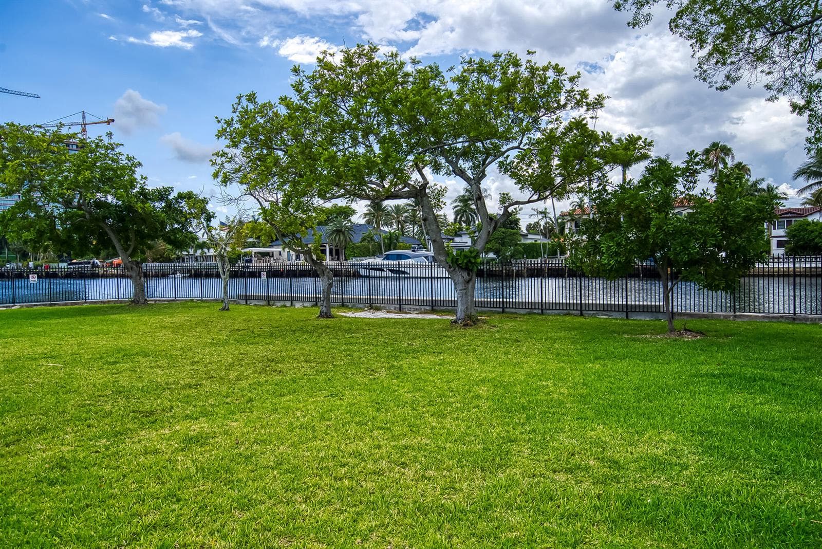 2000 Atlantic Shores Boulevard # 410, Hallandale Beach FL 33009 photo 4