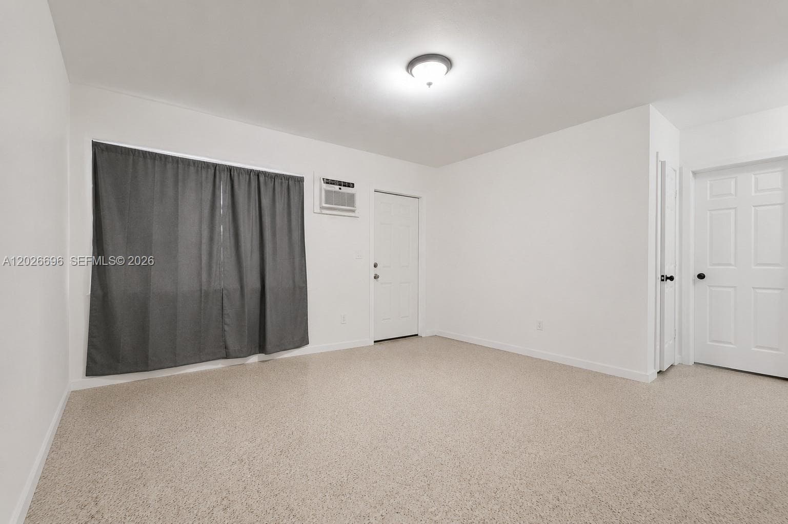 69 NW 5th St, Homestead FL 33030 photo 4