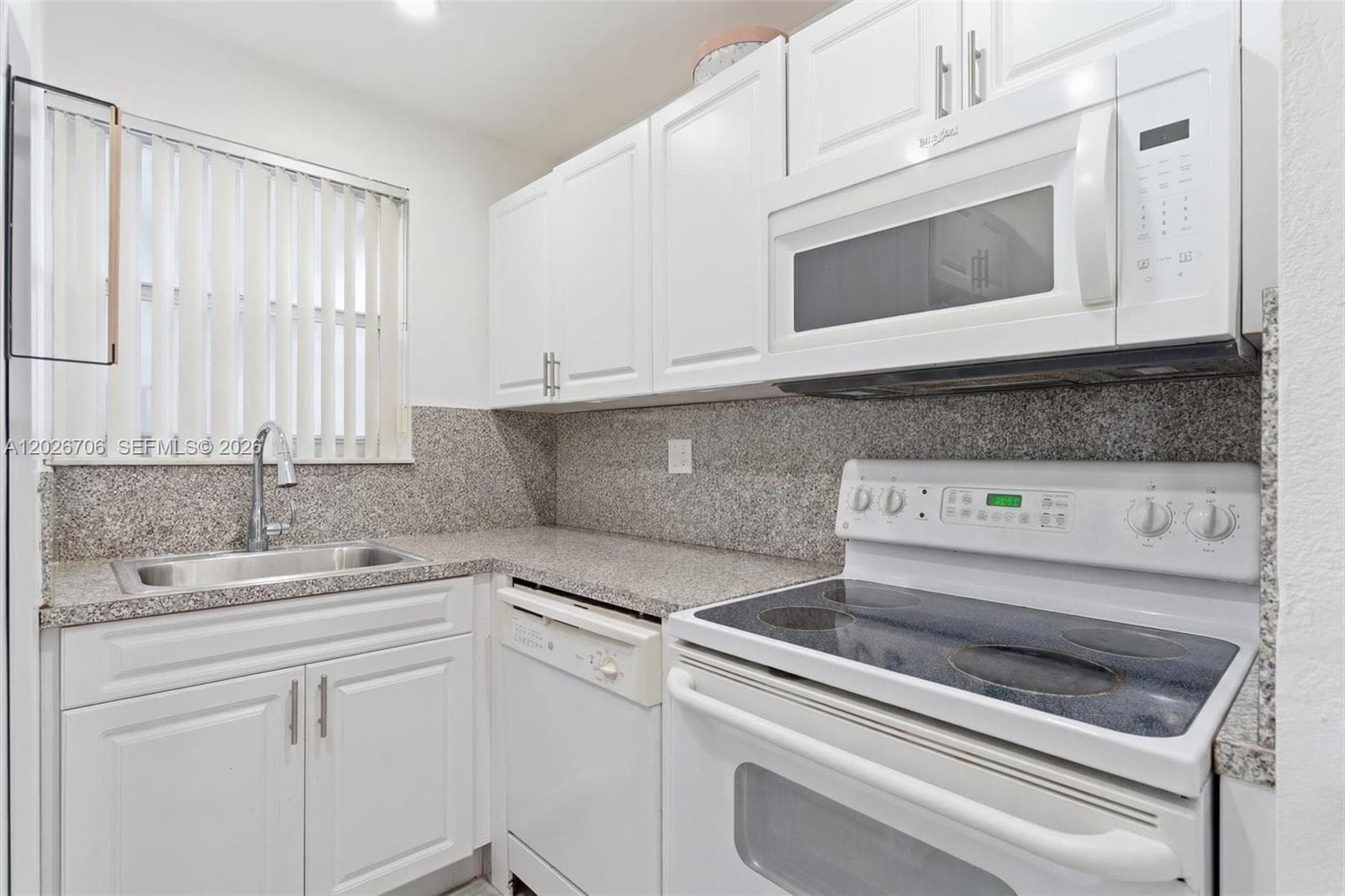 210 Fontainebleau Blvd # 402, Miami FL 33172 photo 5