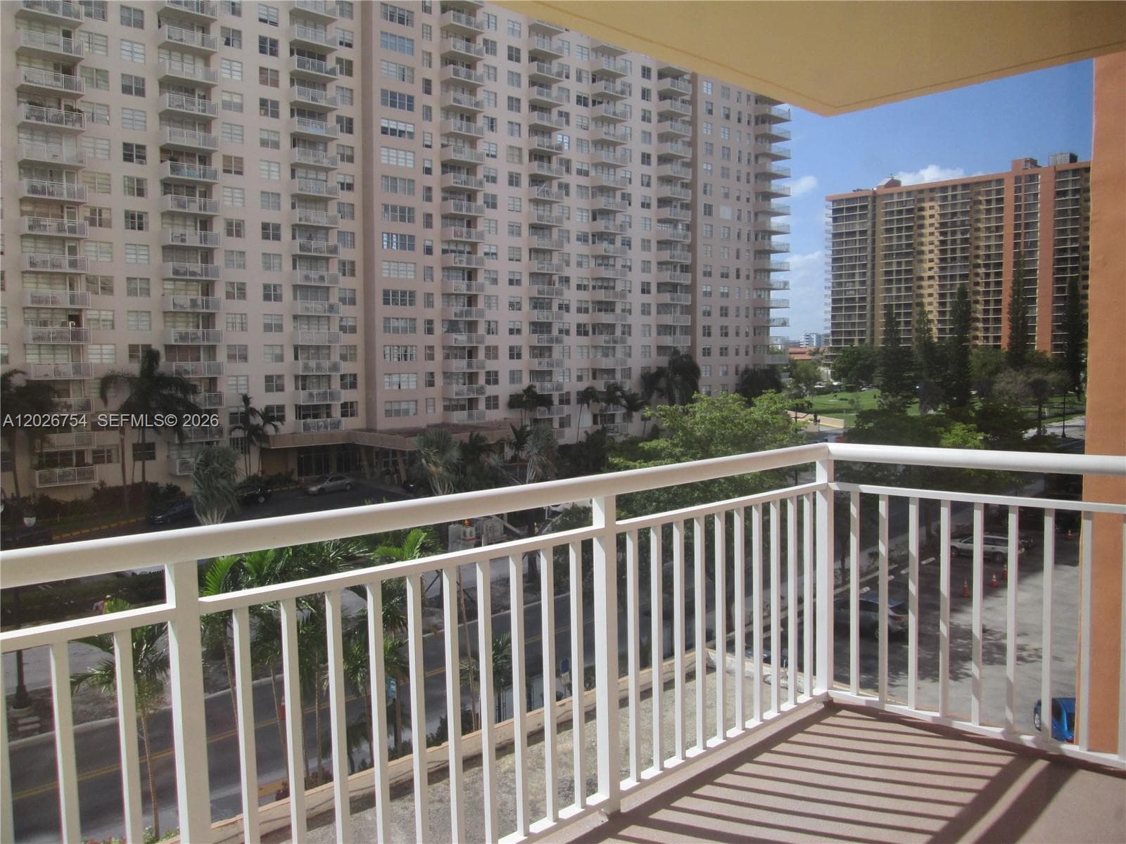 251 174th St # 411, Sunny Isles Beach FL 33160 photo 5