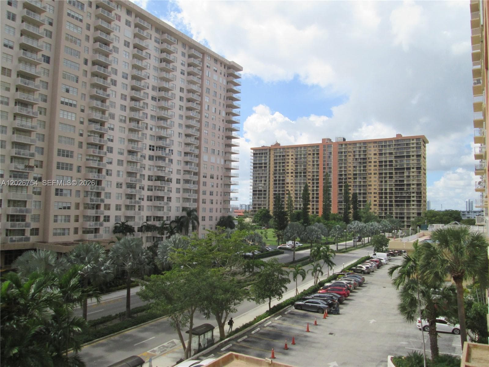 251 174th St # 411, Sunny Isles Beach FL 33160 photo 4