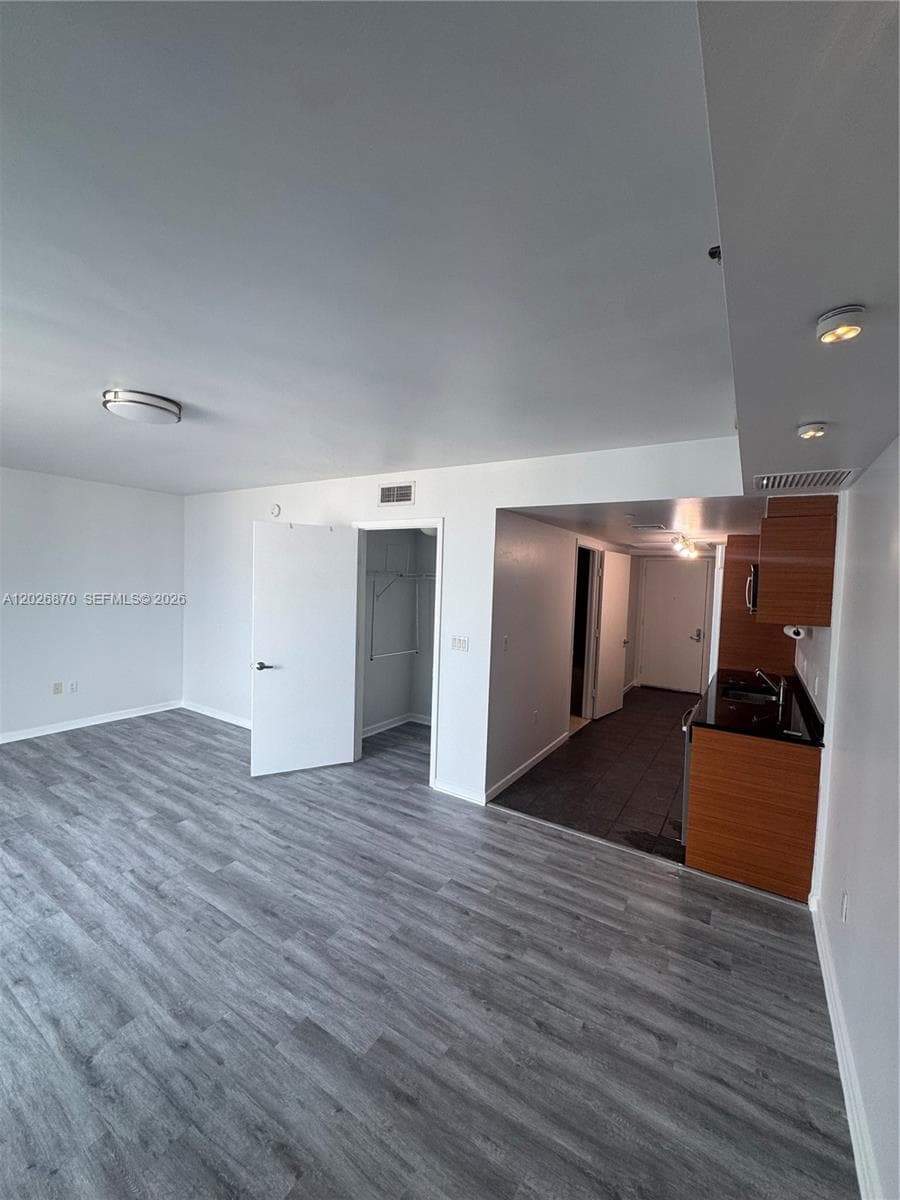 50 Biscayne Blvd # 3303, Miami FL 33132 photo 3
