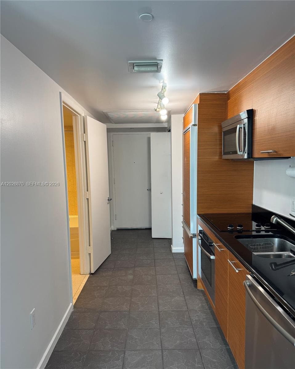 50 Biscayne Blvd # 3303, Miami FL 33132 photo 4