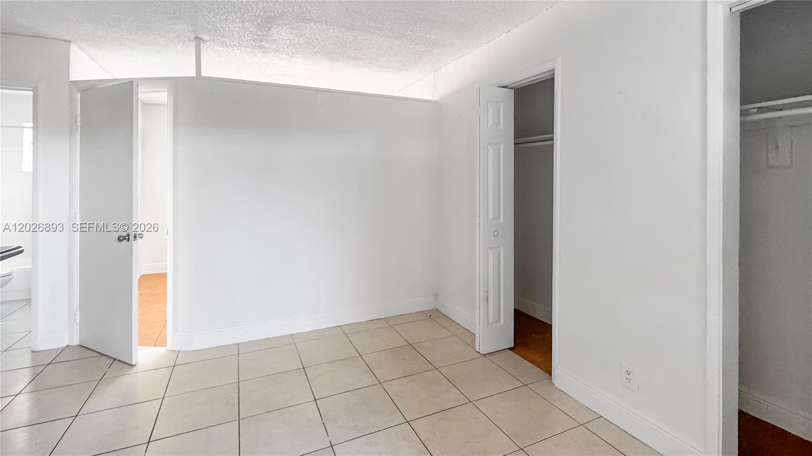 4081 N Dixie Hwy # 20, Oakland Park FL 33334 photo 2