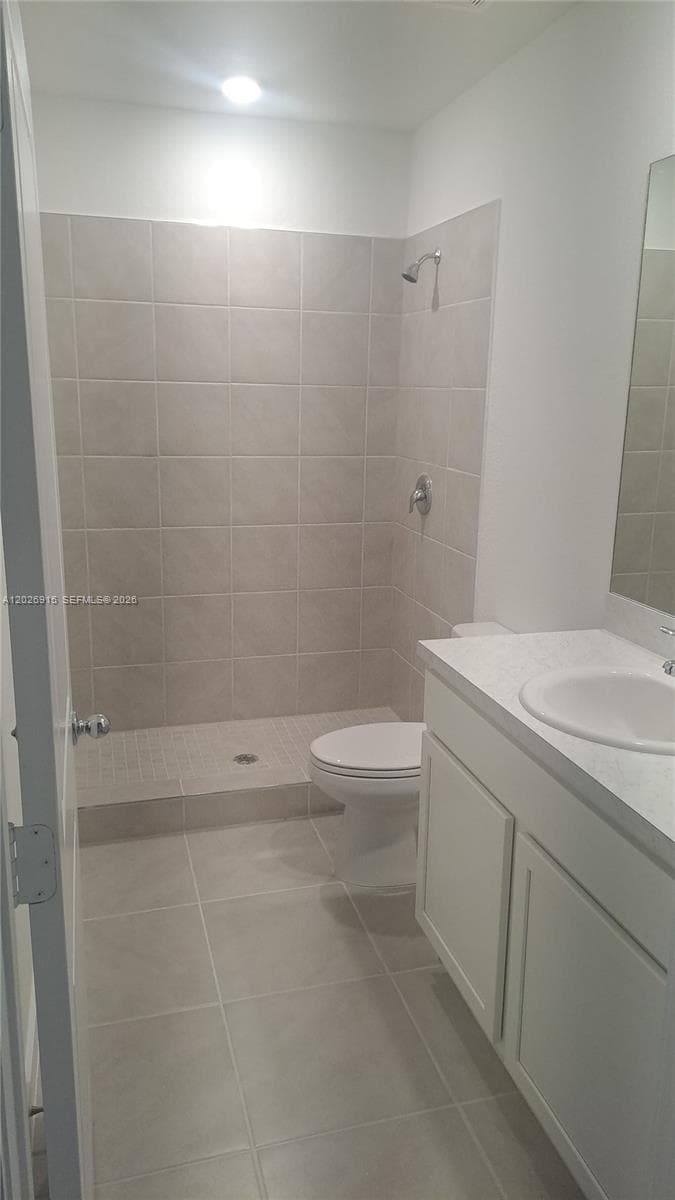 408 NE 1st Dr, Florida City FL 33034 photo 2