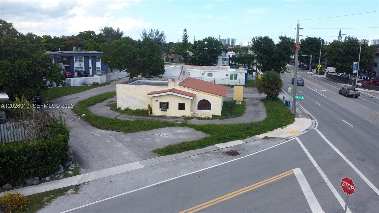 14100 W Dixie Hwy, North Miami FL 33161 photo 4