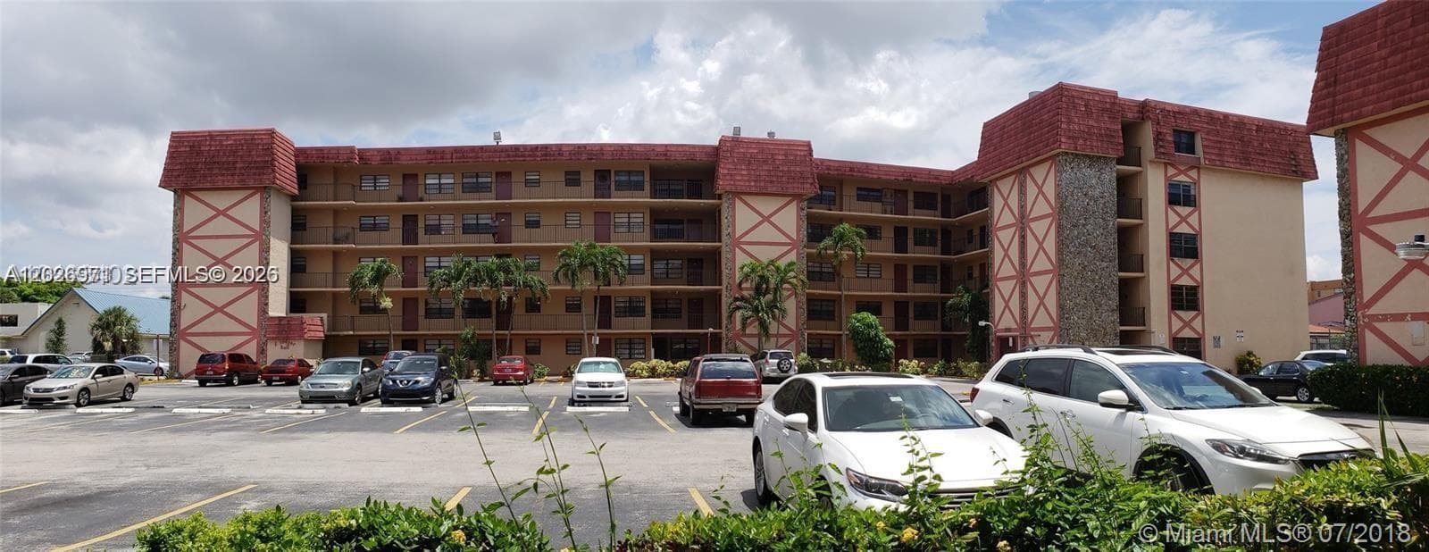 1325 W 68th St # 214, Hialeah FL 33014 photo 2