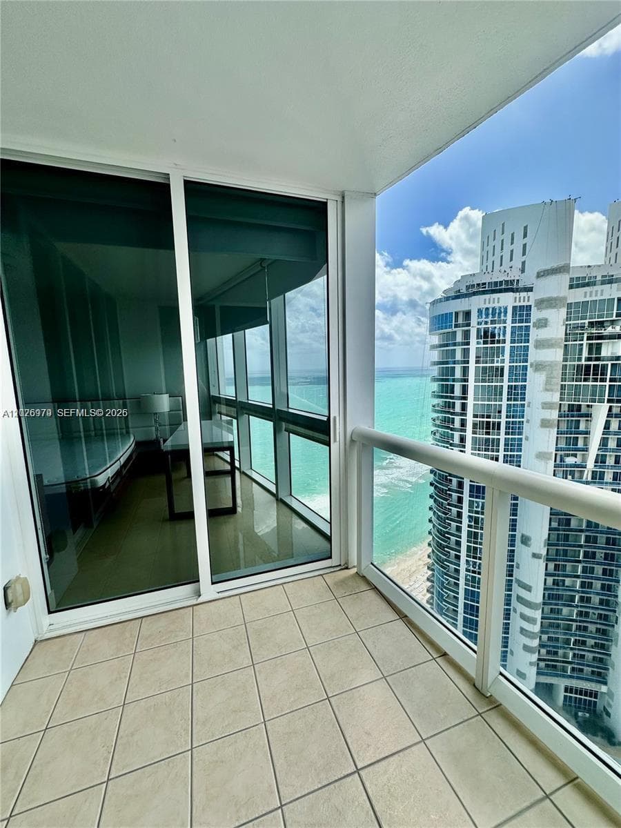 18201 Collins Ave # 5307, Sunny Isles Beach, FL 33160 photo 5