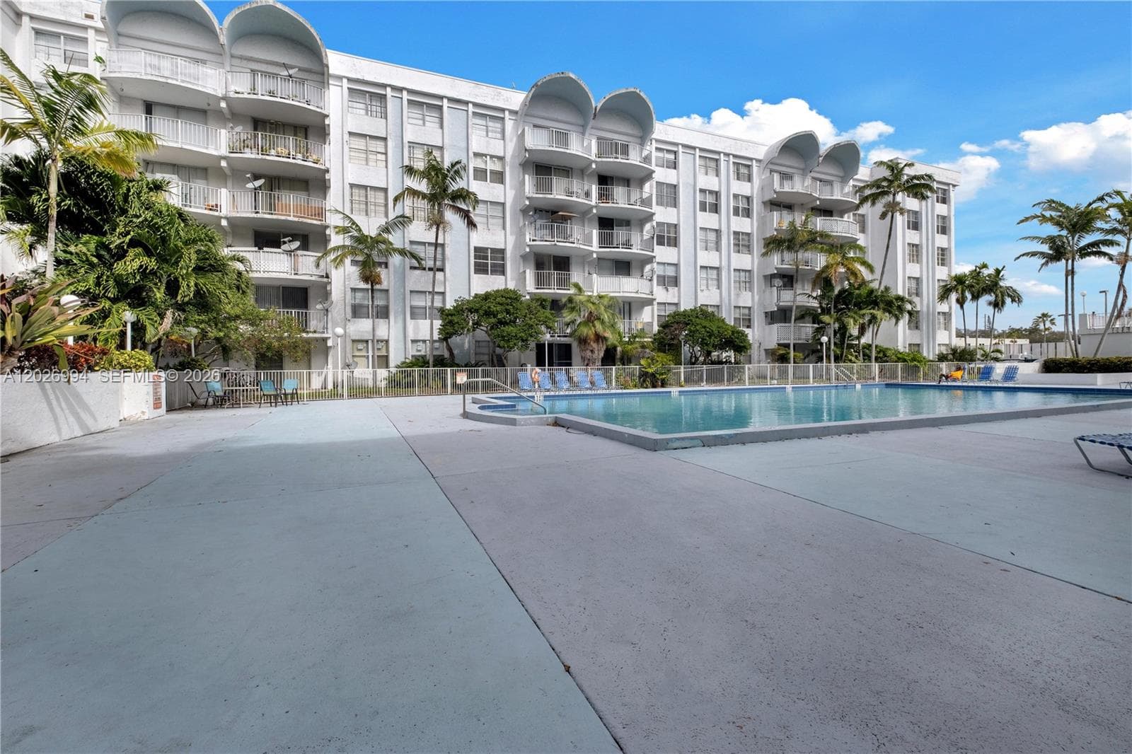 496 NW 165th St Rd # 616, Miami FL 33169 photo 3