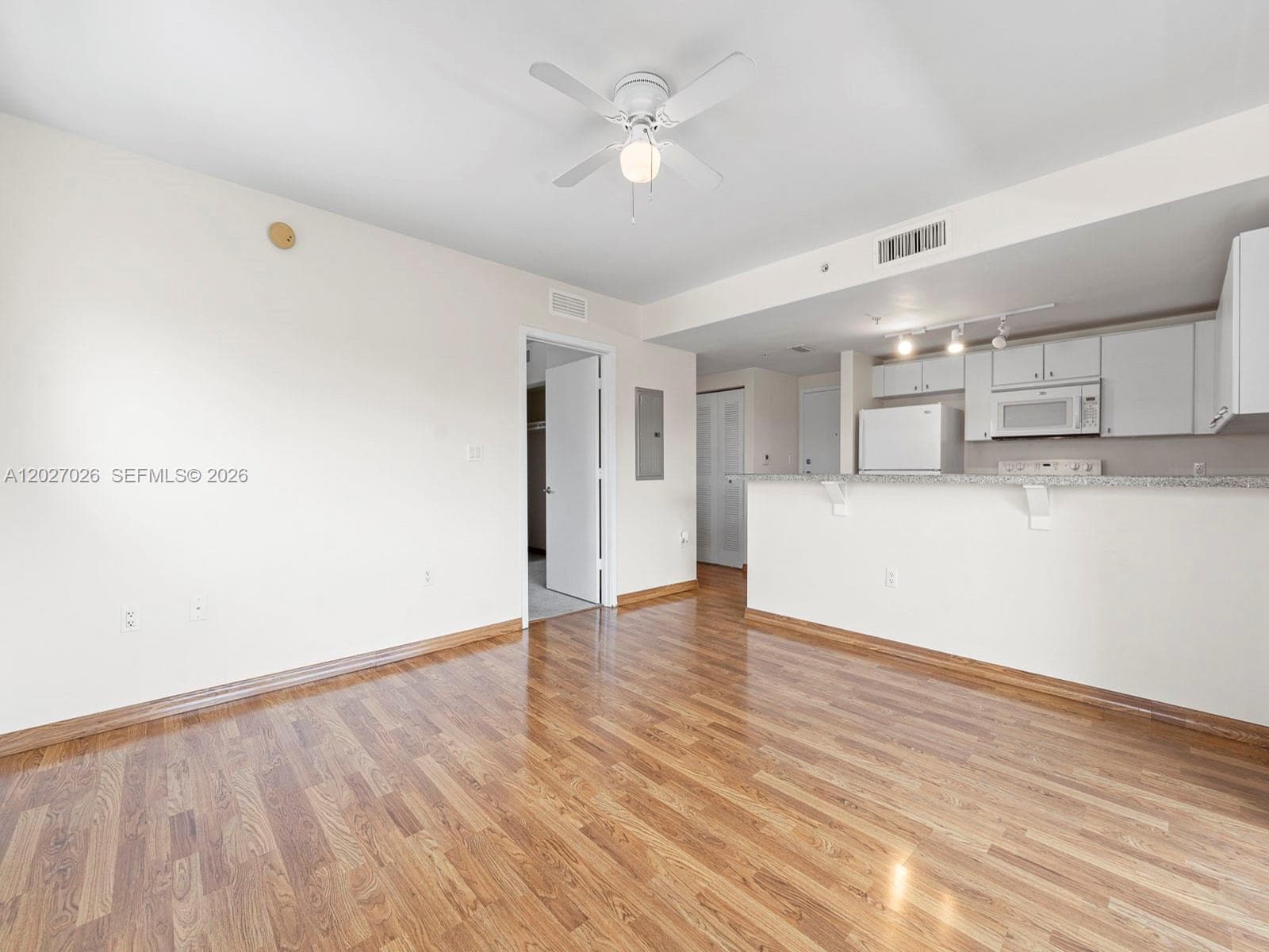 2740 SW 28th Ter # 508, Miami FL 33133 photo 2