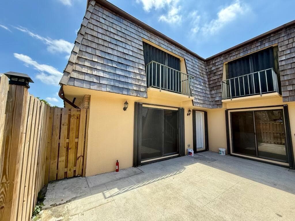 79 Lake Arbor Drive # 79, Palm Springs FL 33461 photo 2