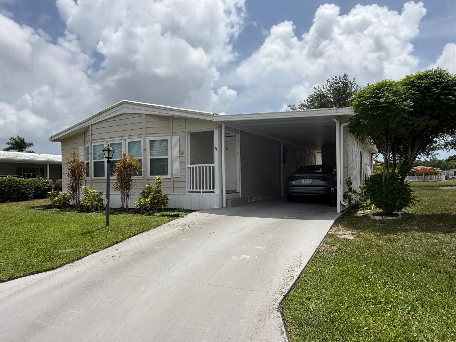 698 Sunny South Avenue, Boynton Beach FL 33436 photo 2