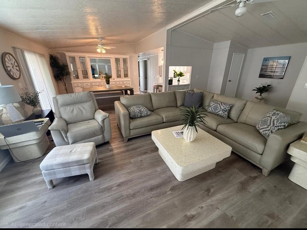 698 Sunny South Avenue, Boynton Beach FL 33436 photo 3