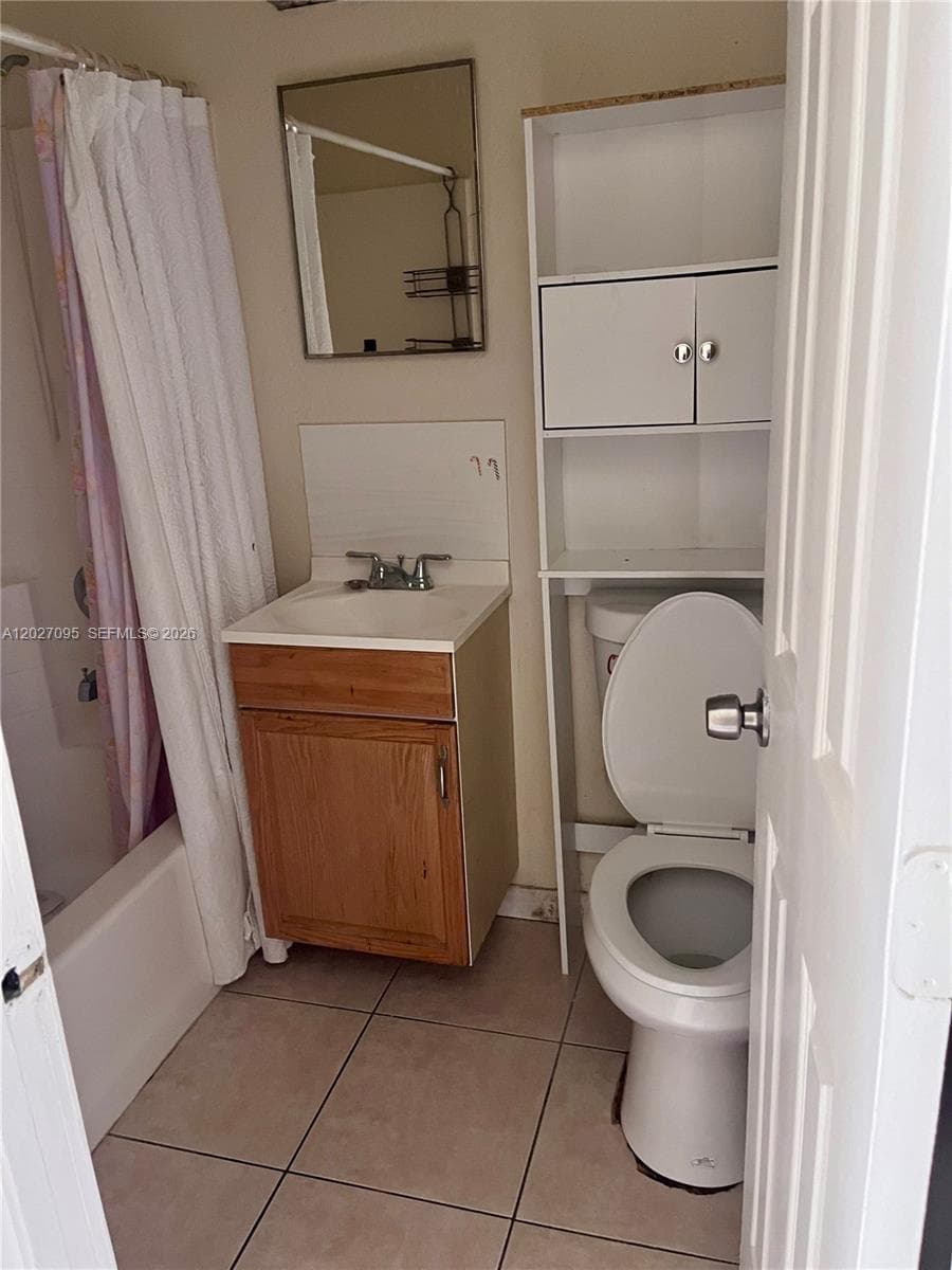109 NW 14th Way # 3, Dania Beach FL 33004 photo 3