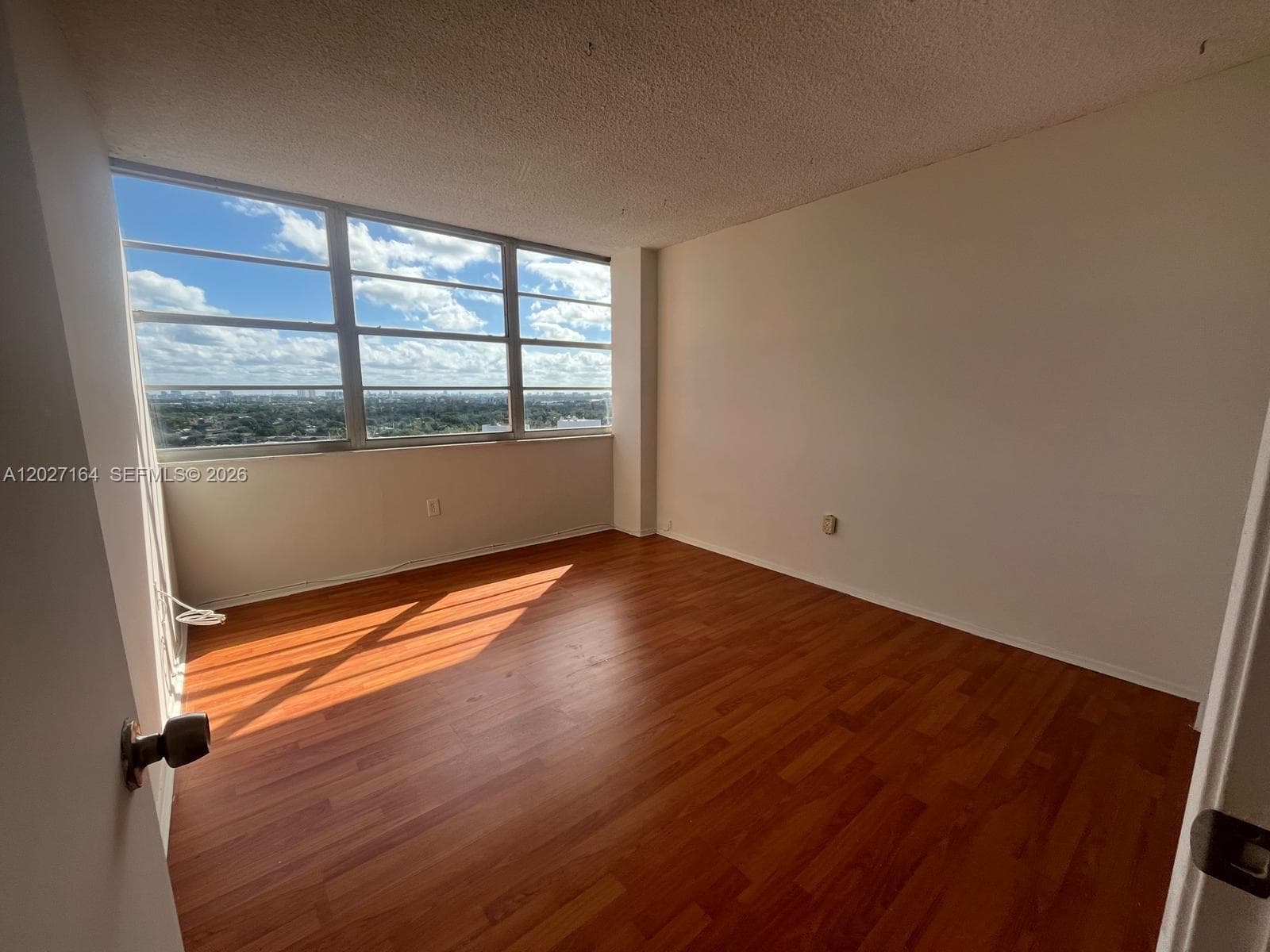 1351 NE Miami Gardens Dr # 1625E, Miami, FL 33179 photo 3