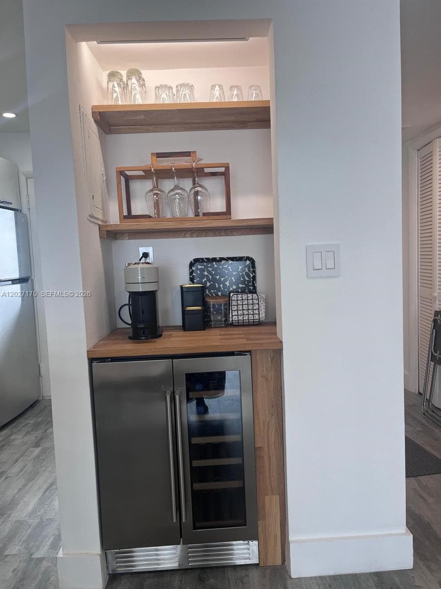 2910 Point East Dr # M609, Aventura FL 33160 photo 5