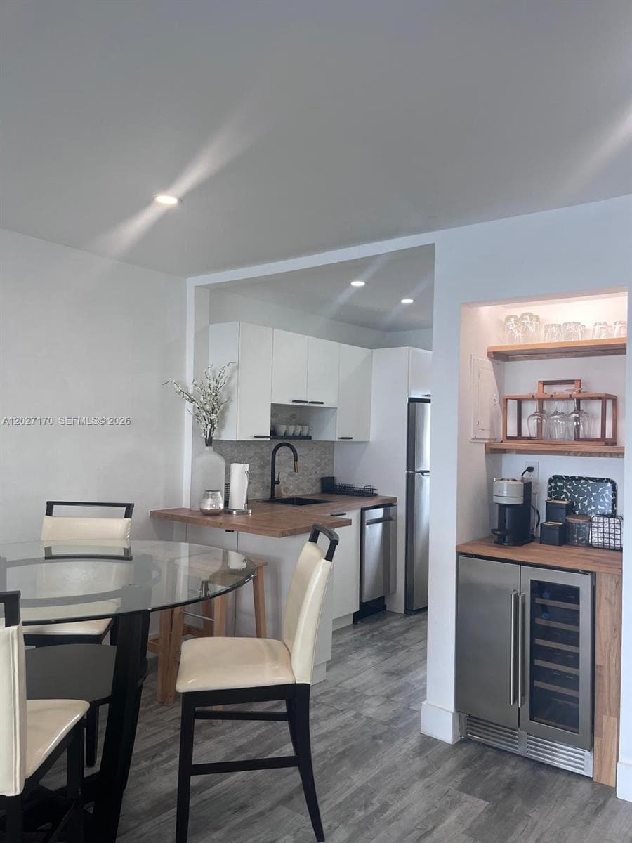 2910 Point East Dr # M609, Aventura FL 33160 photo 4
