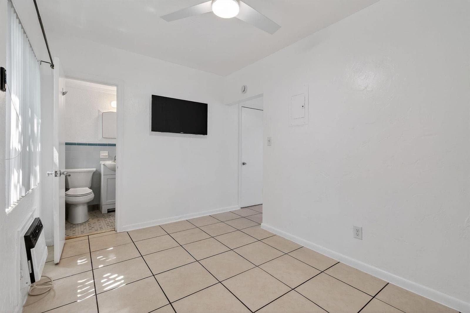 101 Blossom Lane # L, Palm Beach Shores FL 33404 photo 4