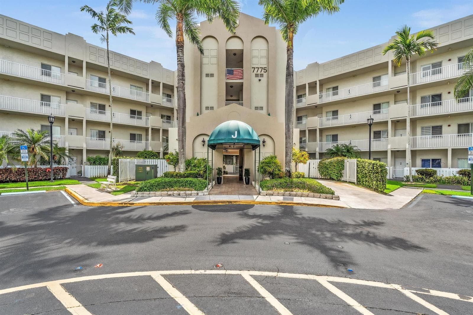 7775 Southampton Terrace # 307, Tamarac FL 33321 photo 2