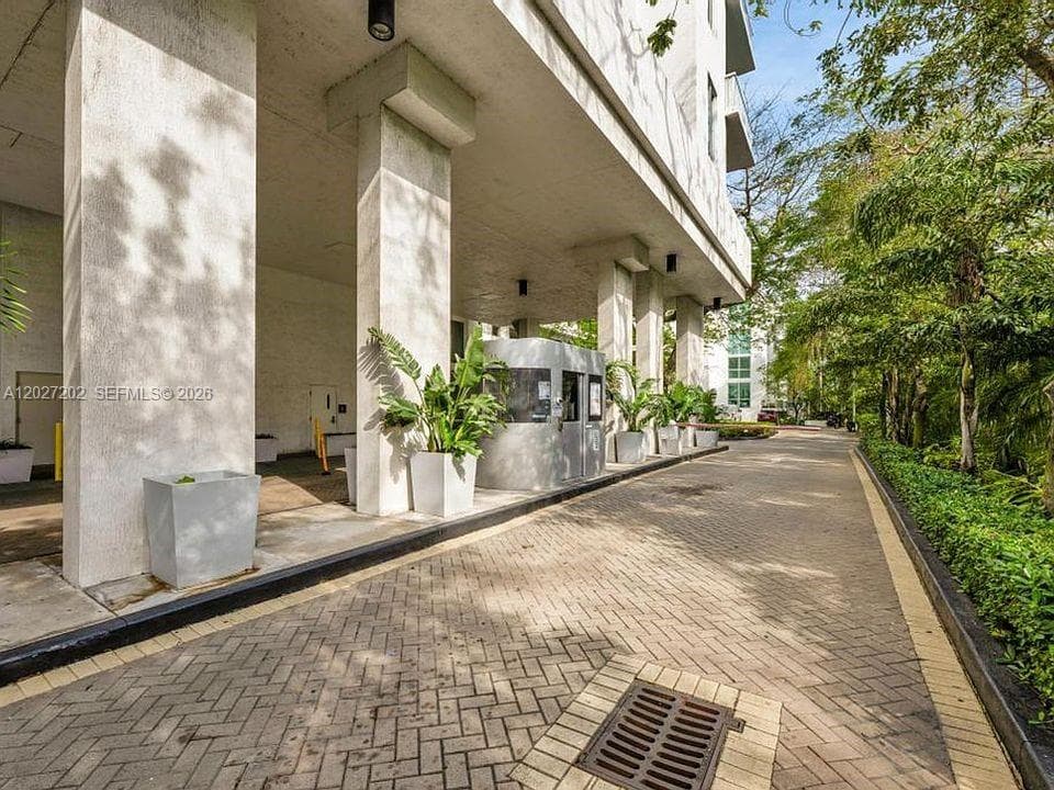 1861 NW S River Dr # 2008, Miami, FL 33125 photo 4