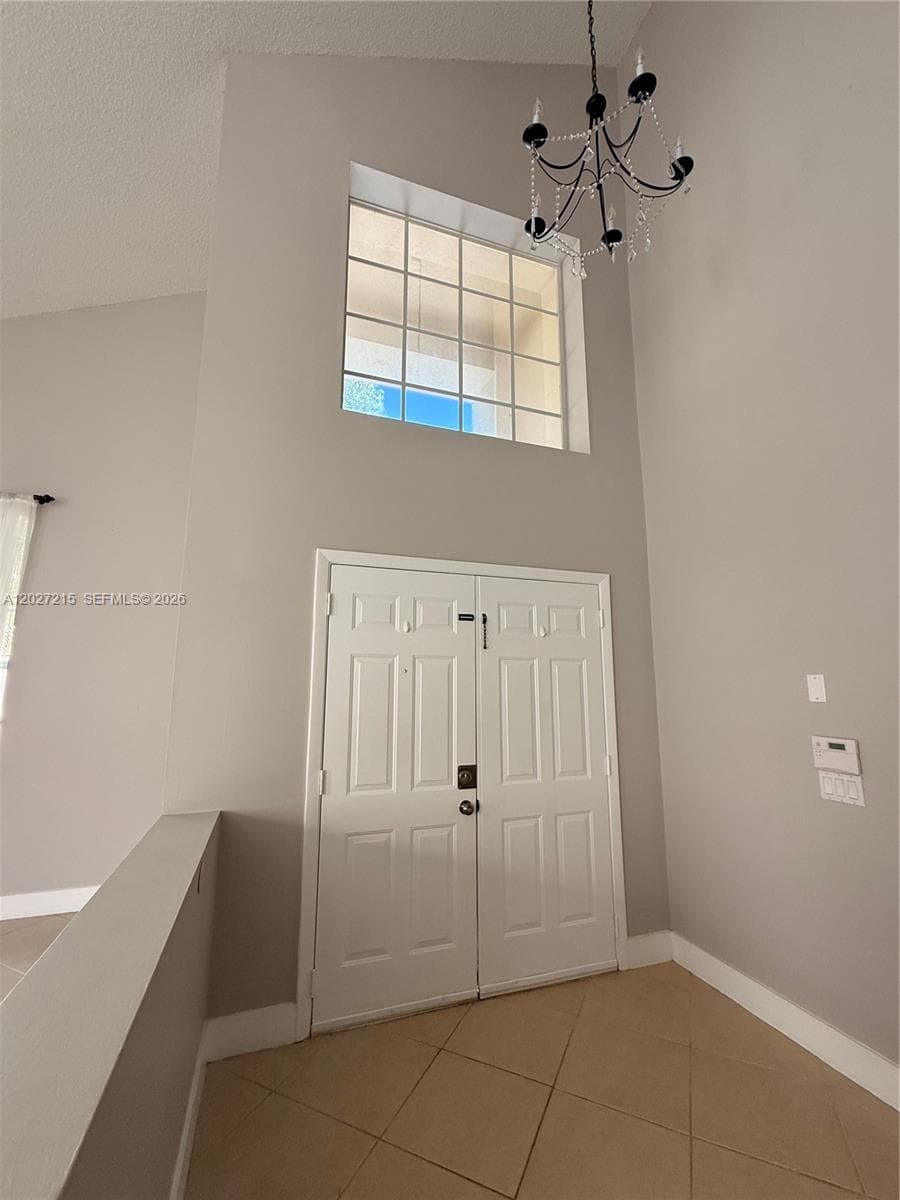 300 Cameron Dr, Weston FL 33326 photo 2