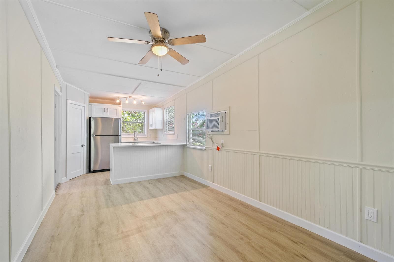 627 Bunker Road, West Palm Beach FL 33405 photo 5