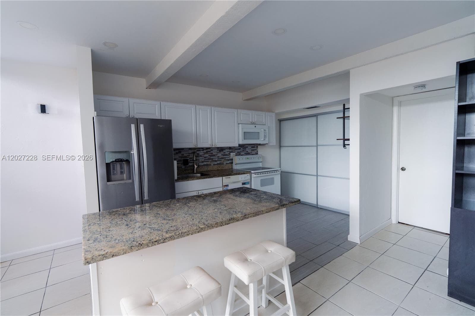 19200 NE 25th Ave # 322C, Miami, FL 33180 photo 2