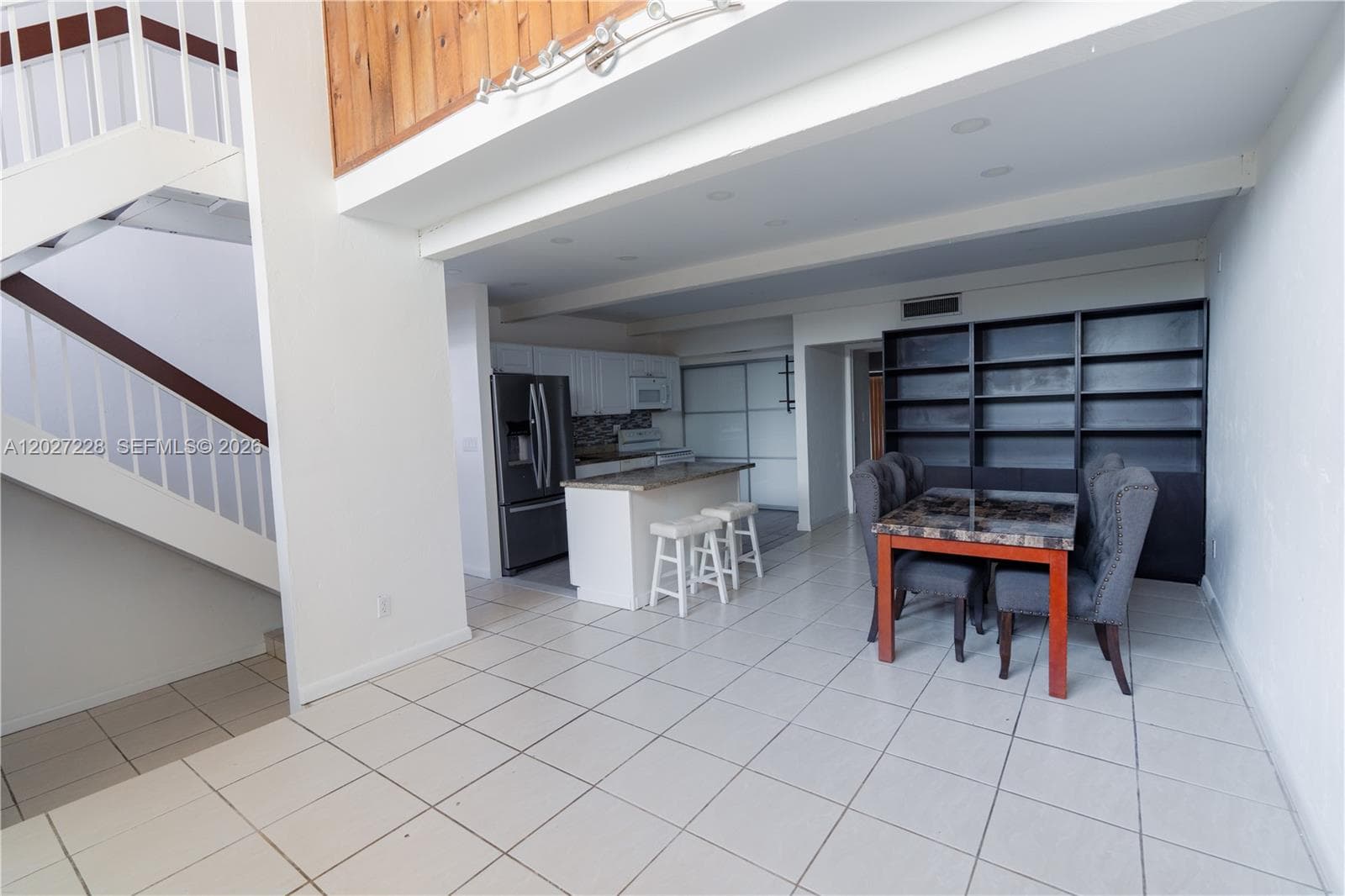 19200 NE 25th Ave # 322C, Miami, FL 33180 photo 3