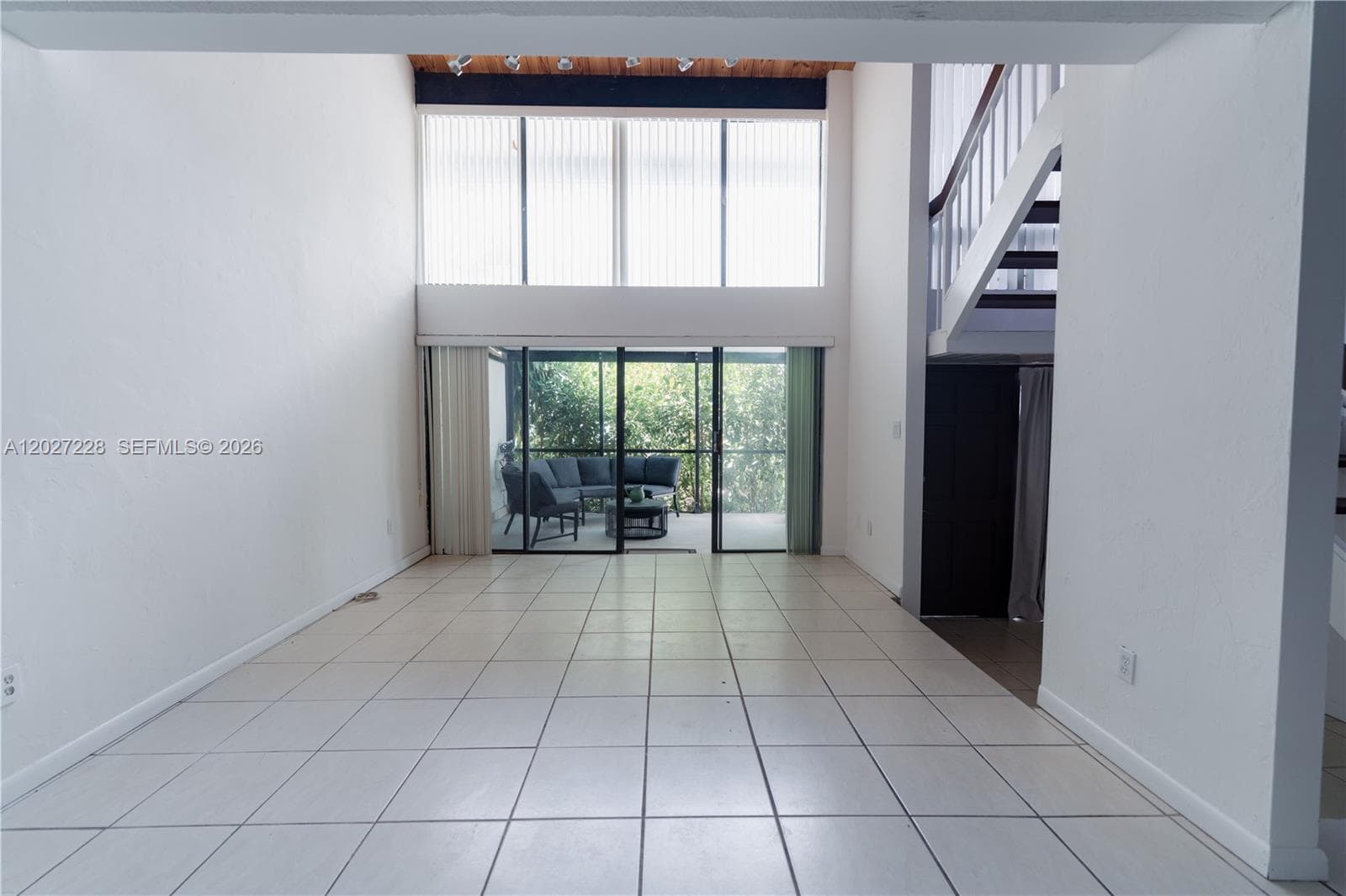 19200 NE 25th Ave # 322C, Miami, FL 33180 photo 5