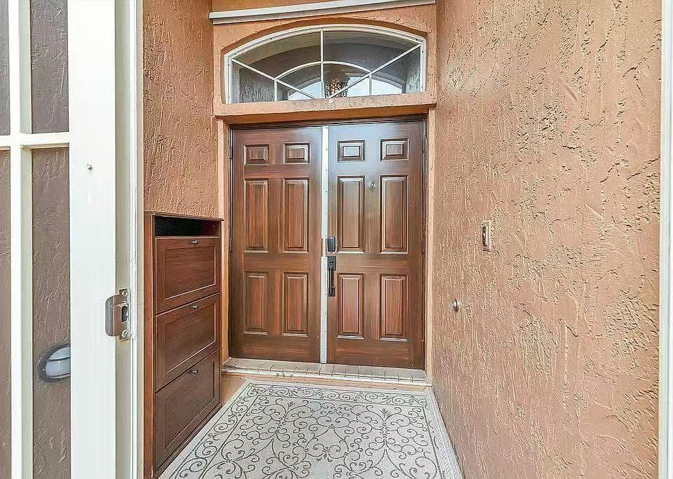 5877 NW 73rd Court, Parkland FL 33067 photo 2