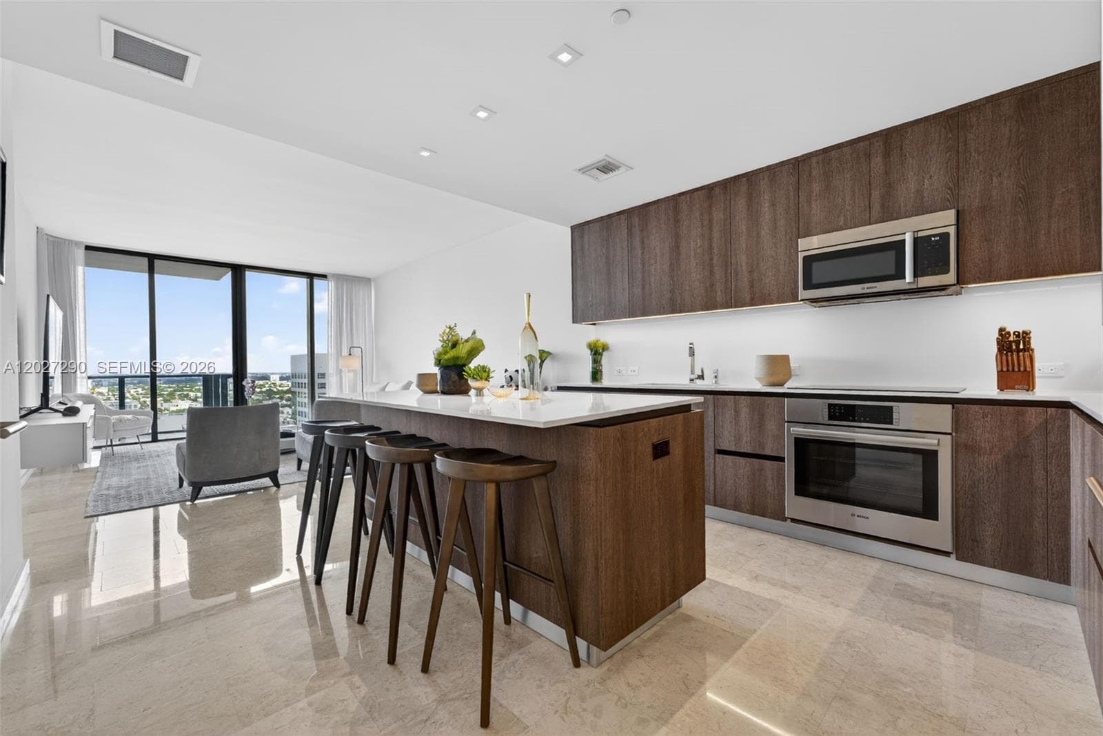 88 SW 7th St # 2408, Miami FL 33130 photo 4