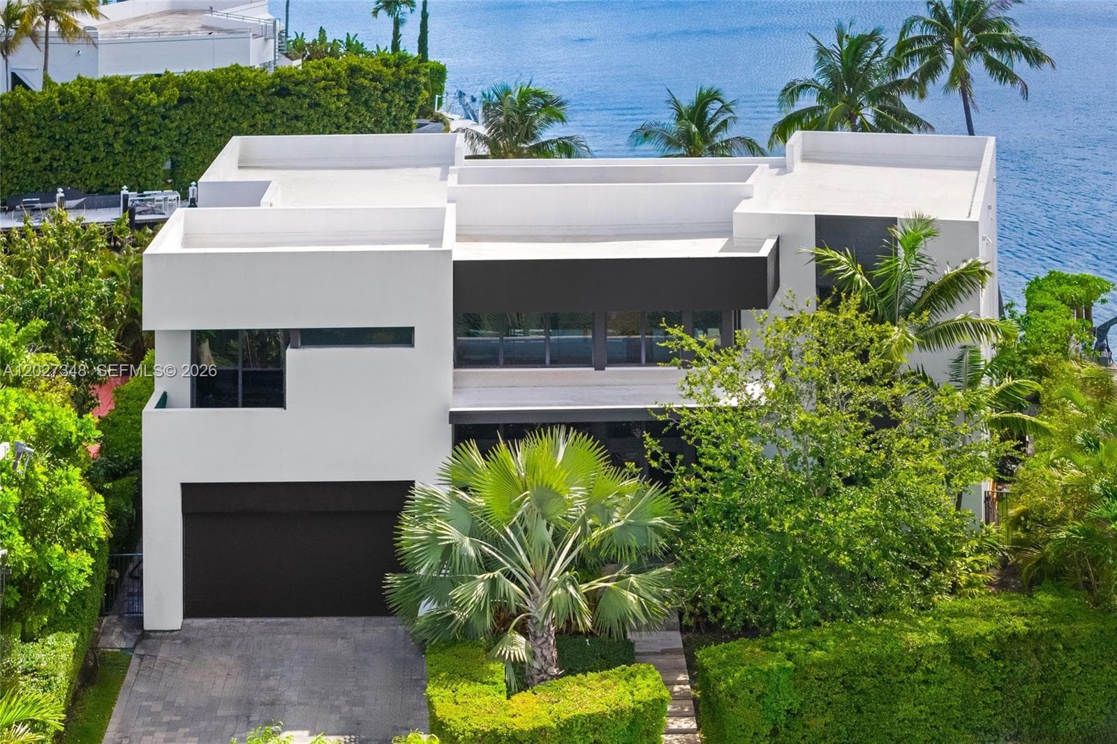 16470 NE 30th Ave, North Miami Beach FL 33160 photo 5