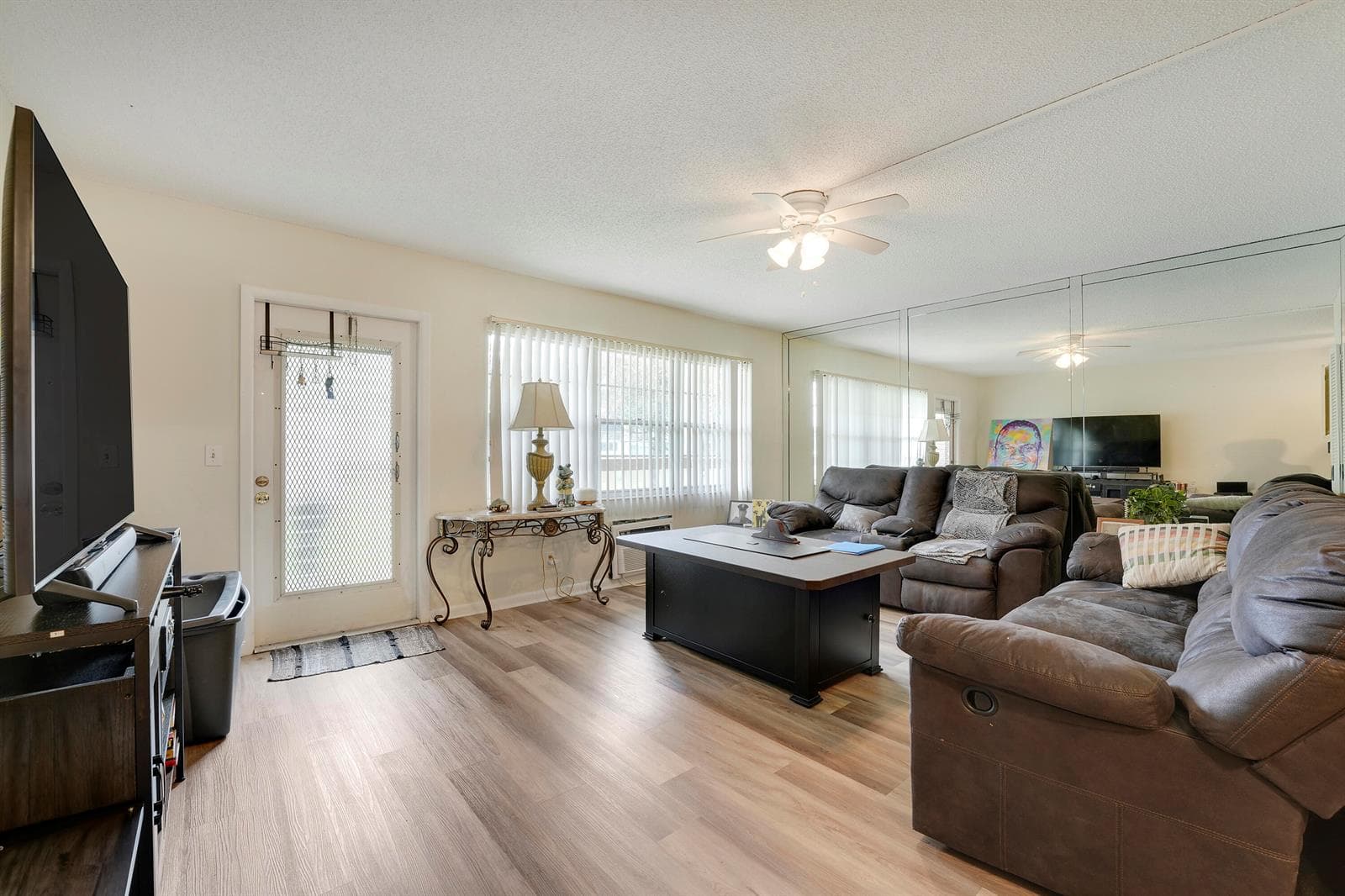 146 Mansfield D, Boca Raton FL 33434 photo 2