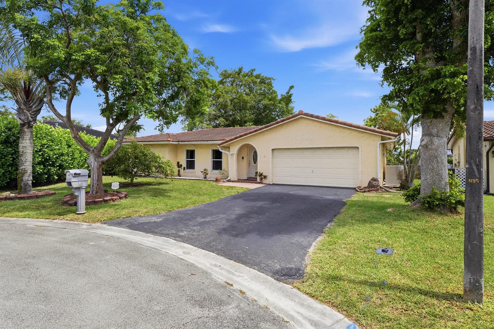 11748 NW 28th Street, Coral Springs FL 33065 photo 2