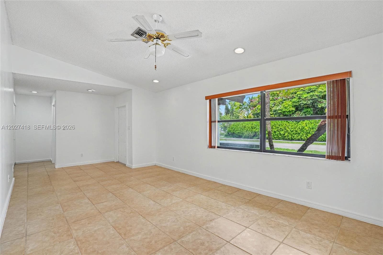 10711 SW 116th Ave, Miami FL 33176 photo 4
