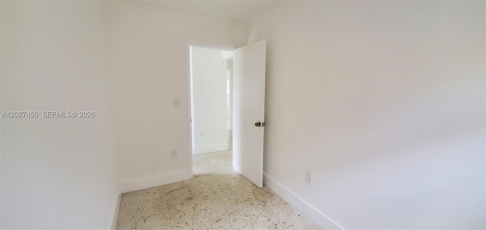 1032 SW 10th St, Miami FL 33130 photo 4