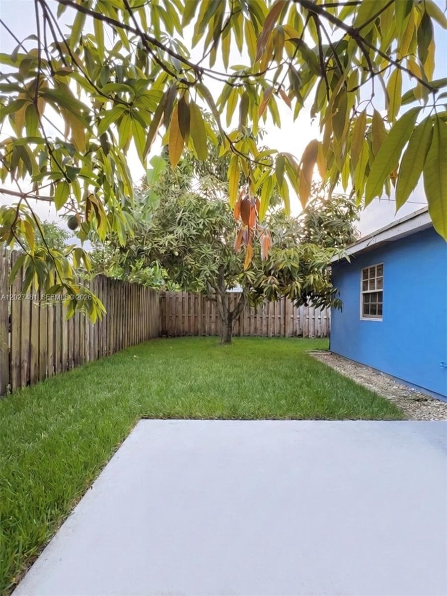 1300 NE 203rd St, Miami FL 33179 photo 4