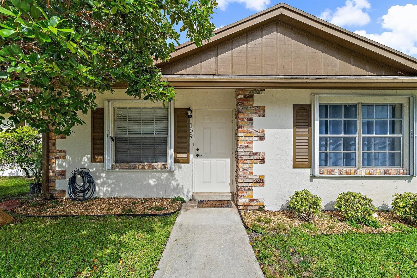 109 Doe Trail, Jupiter FL 33458 photo 3