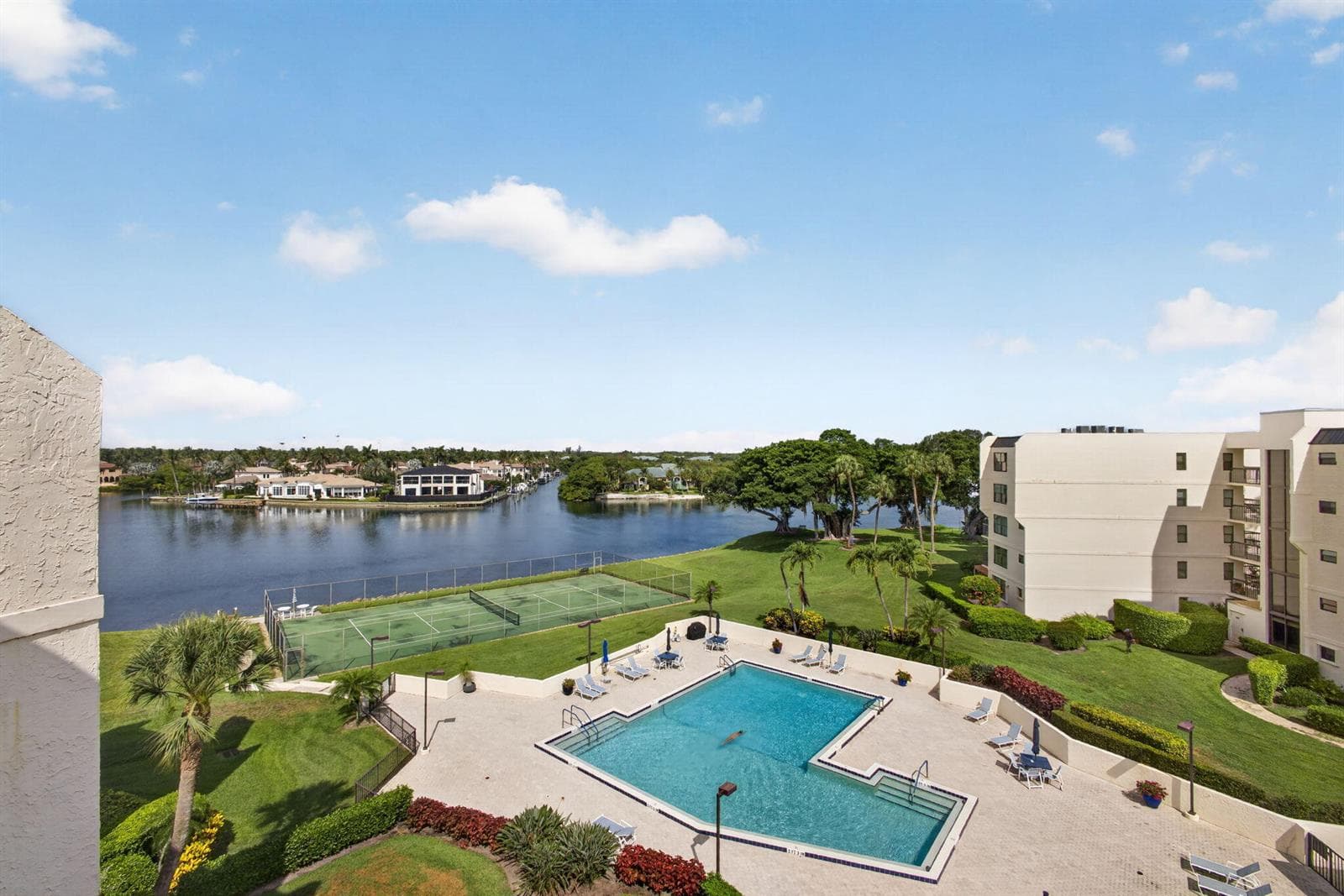 364 Golfview Road # 506, North Palm Beach FL 33408 photo 2