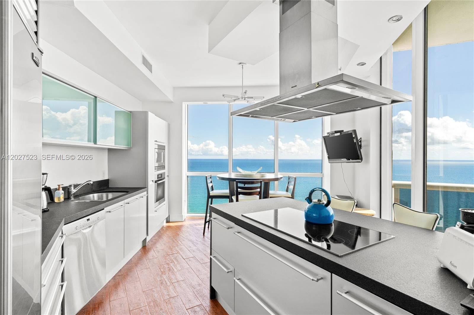 18201 Collins Ave # 4209, Sunny Isles Beach, FL 33160 photo 5
