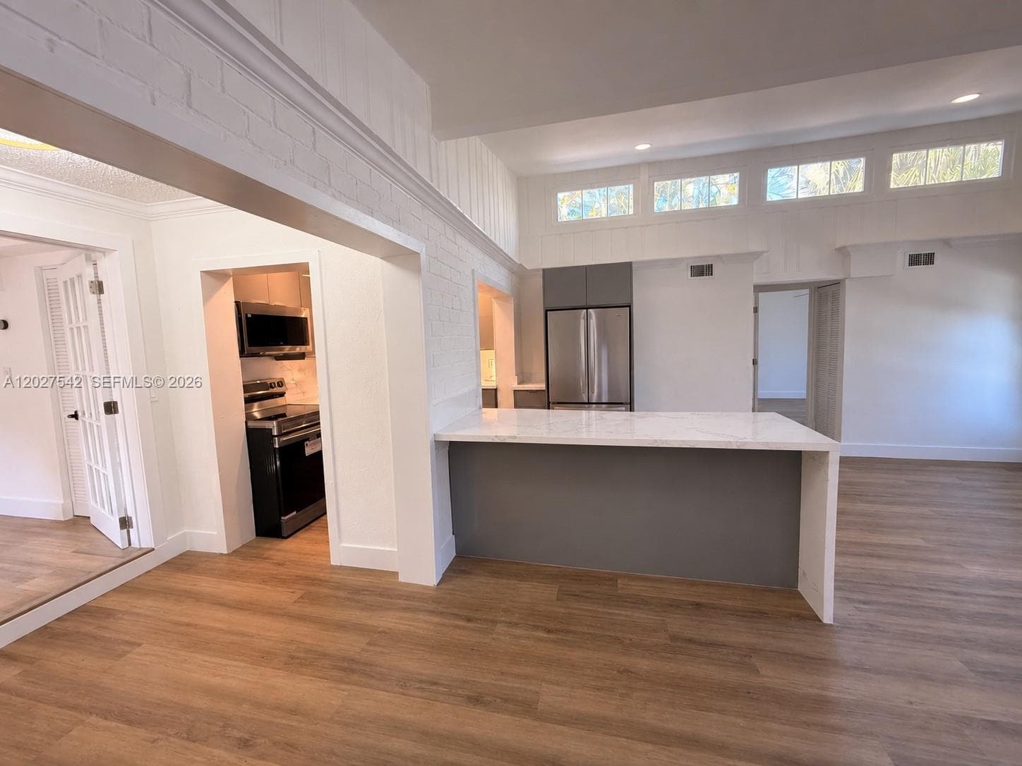 2627 NE 213th St, Miami FL 33180 photo 4