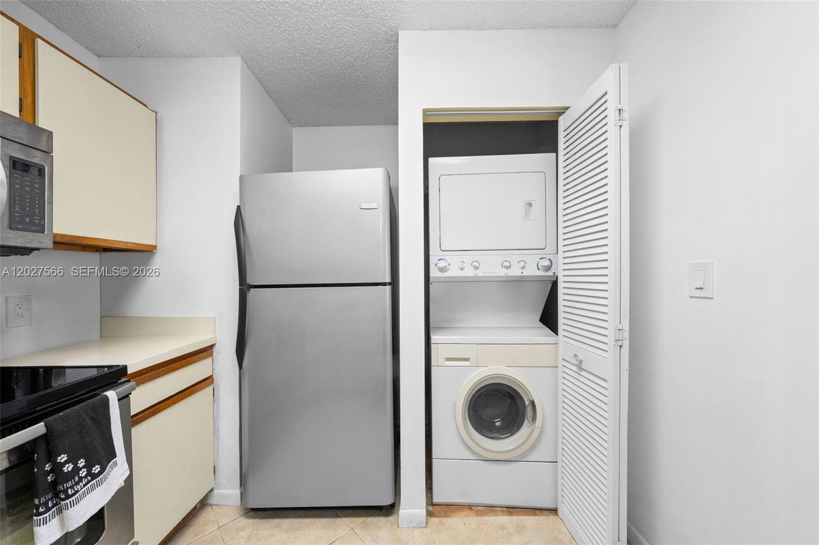 3405 NW 44th St # 205, Oakland Park FL 33309 photo 2