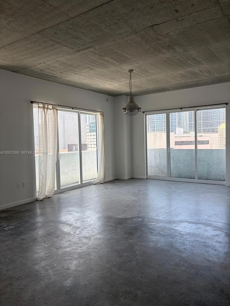 133 NE 2nd Ave # 913, Miami FL 33132 photo 4
