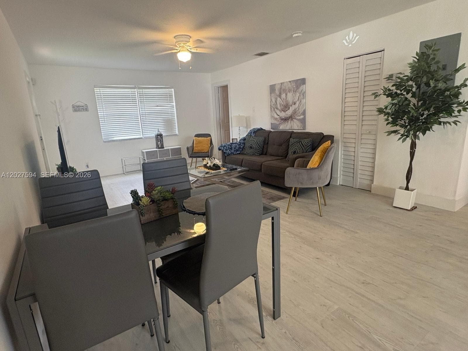 201 Columbus Pkwy # B, Hollywood, FL 33021 photo 2