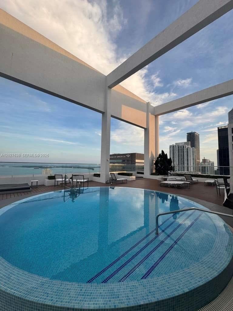 500 Brickell Ave # 3910, Miami FL 33131 photo 2