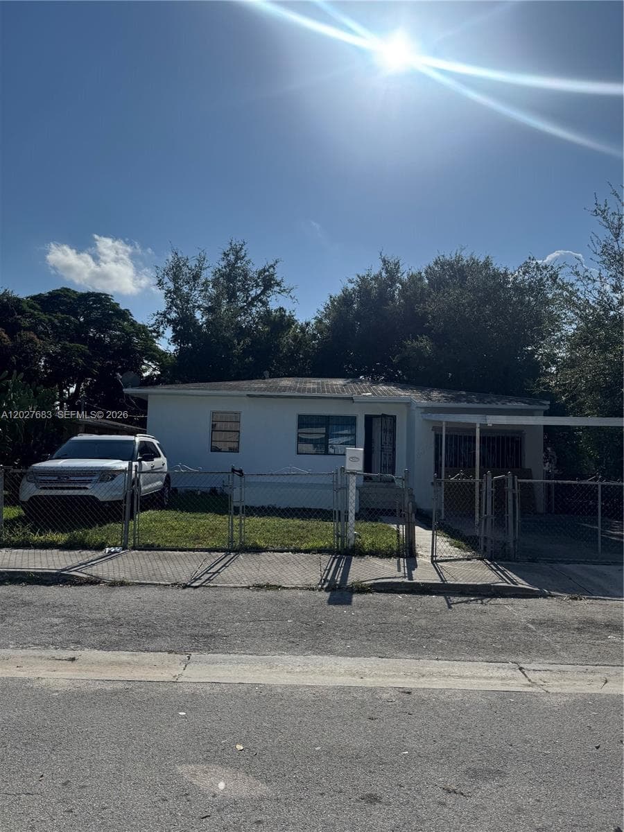 6800 NW 2 CT, Miami FL 33150 photo 2