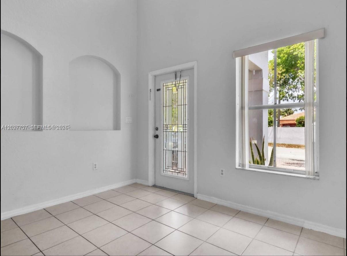 16628 SW 47th Ter, Miami FL 33185 photo 5