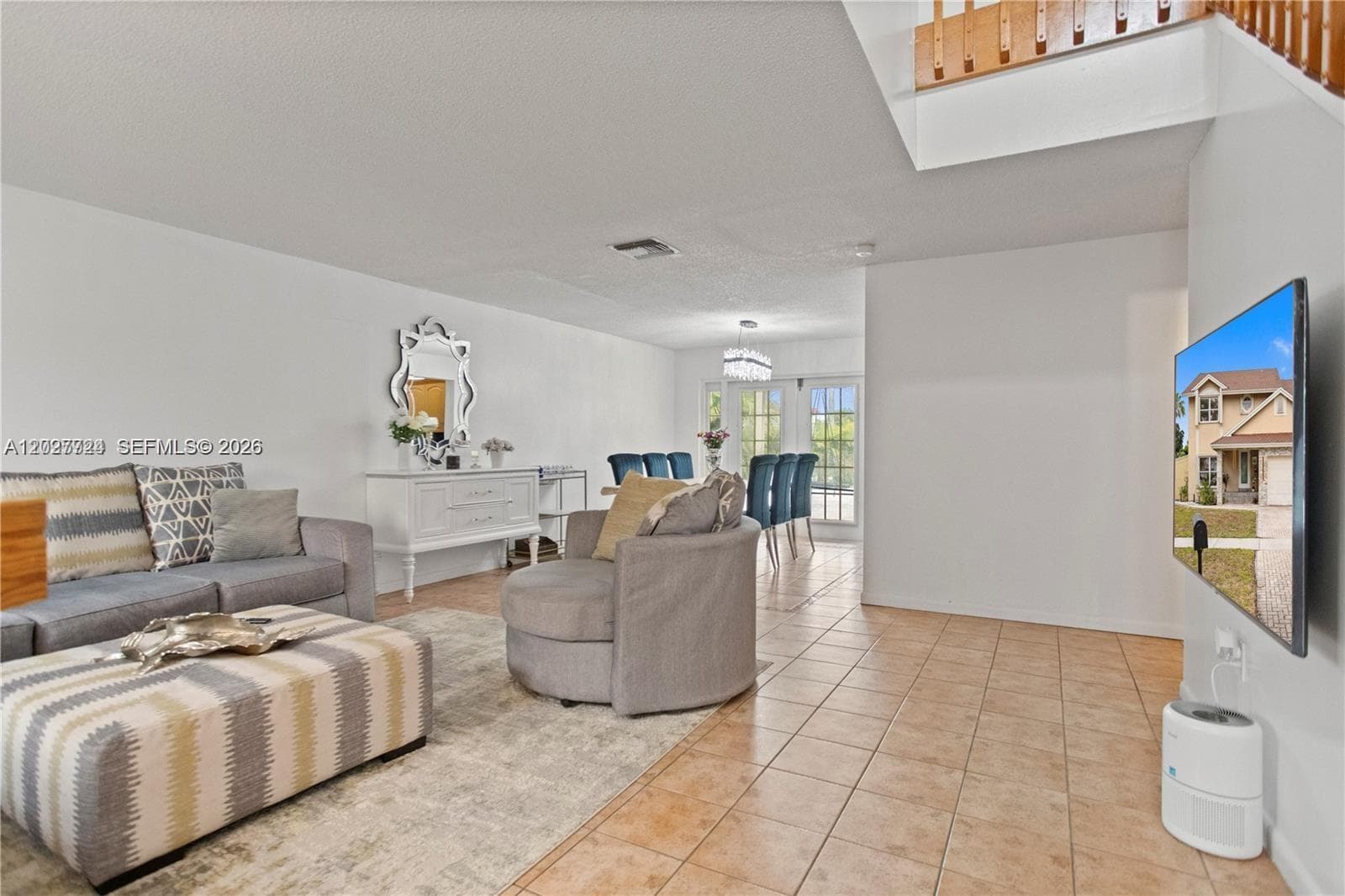 1051 SW 95th Ter, Pembroke Pines FL 33025 photo 4