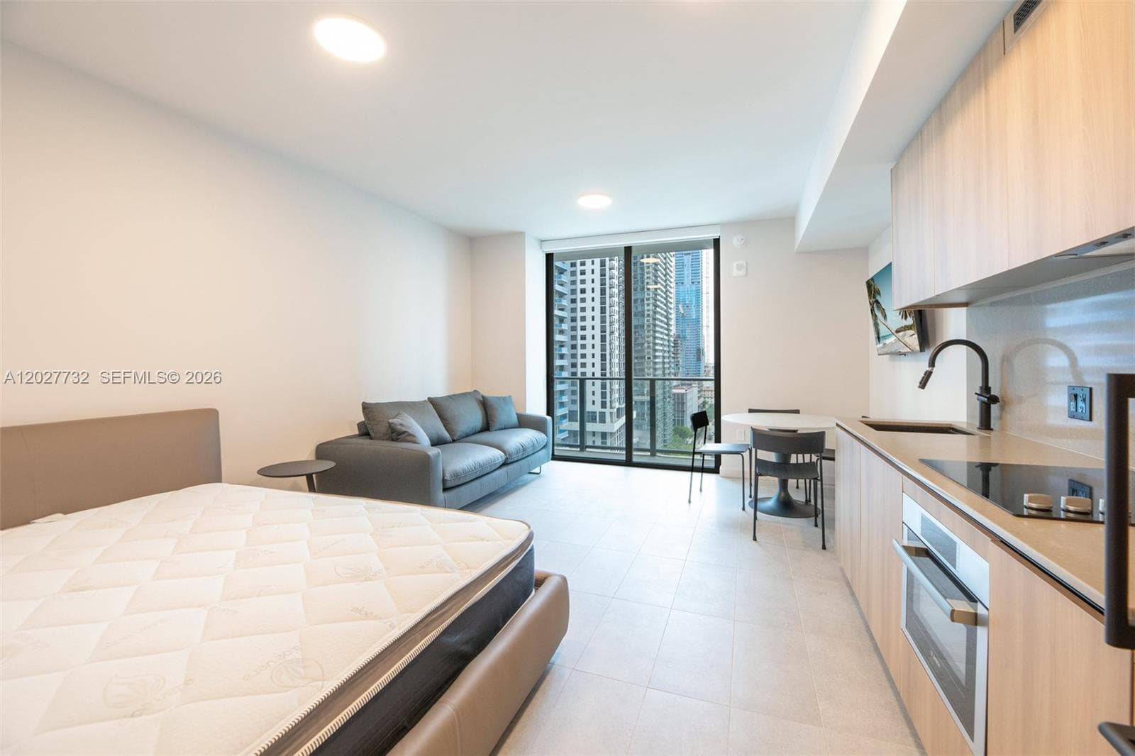 121 NE 5th St # 1809, Miami FL 33132 photo 2