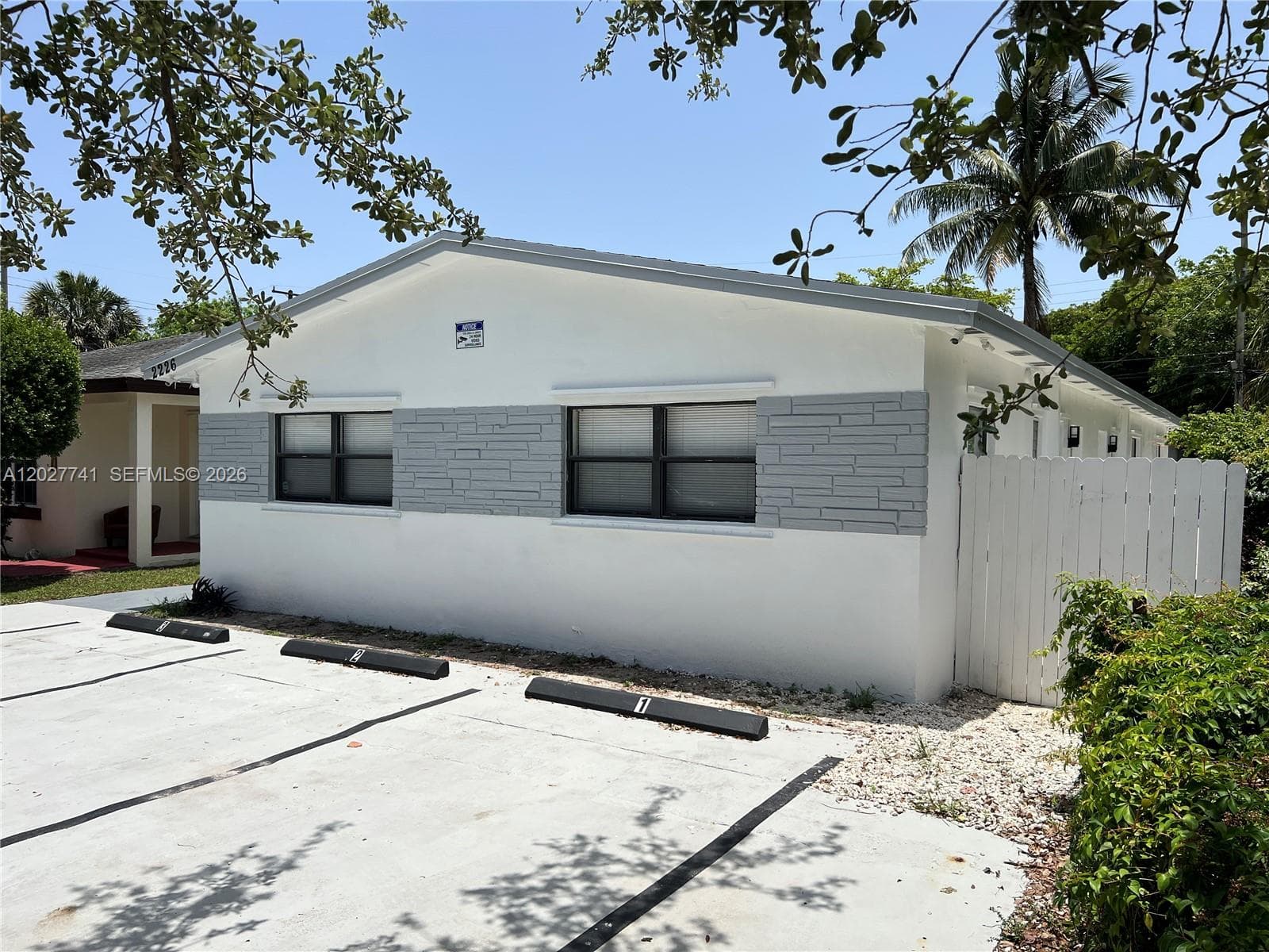 2226 Cody St, Hollywood FL 33020 photo 3
